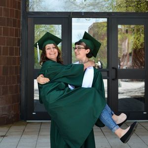 Meet your Posher, Lauren